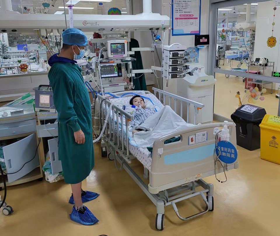 金沙县跨省救护车出租公司