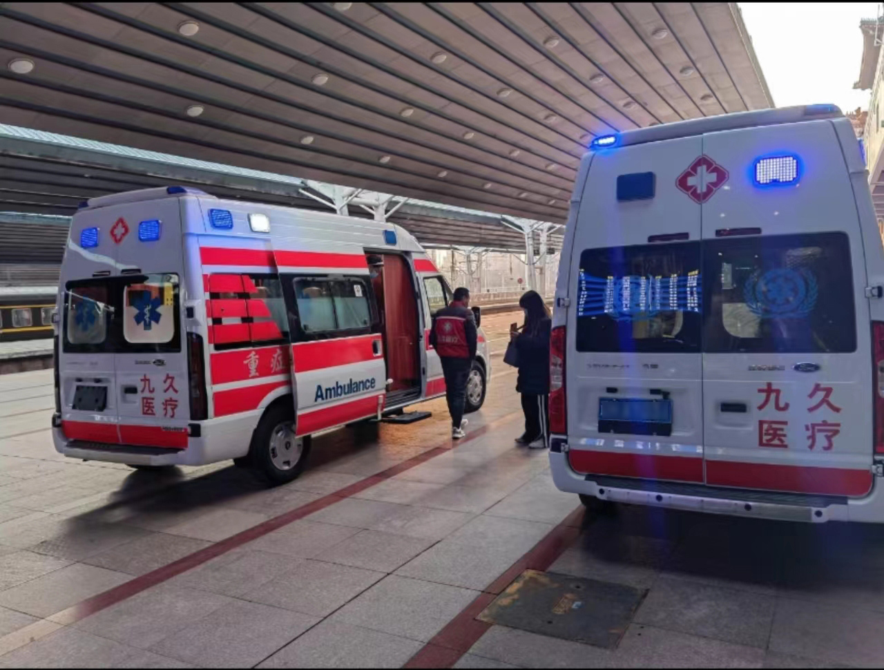 金沙县救护车长途转运